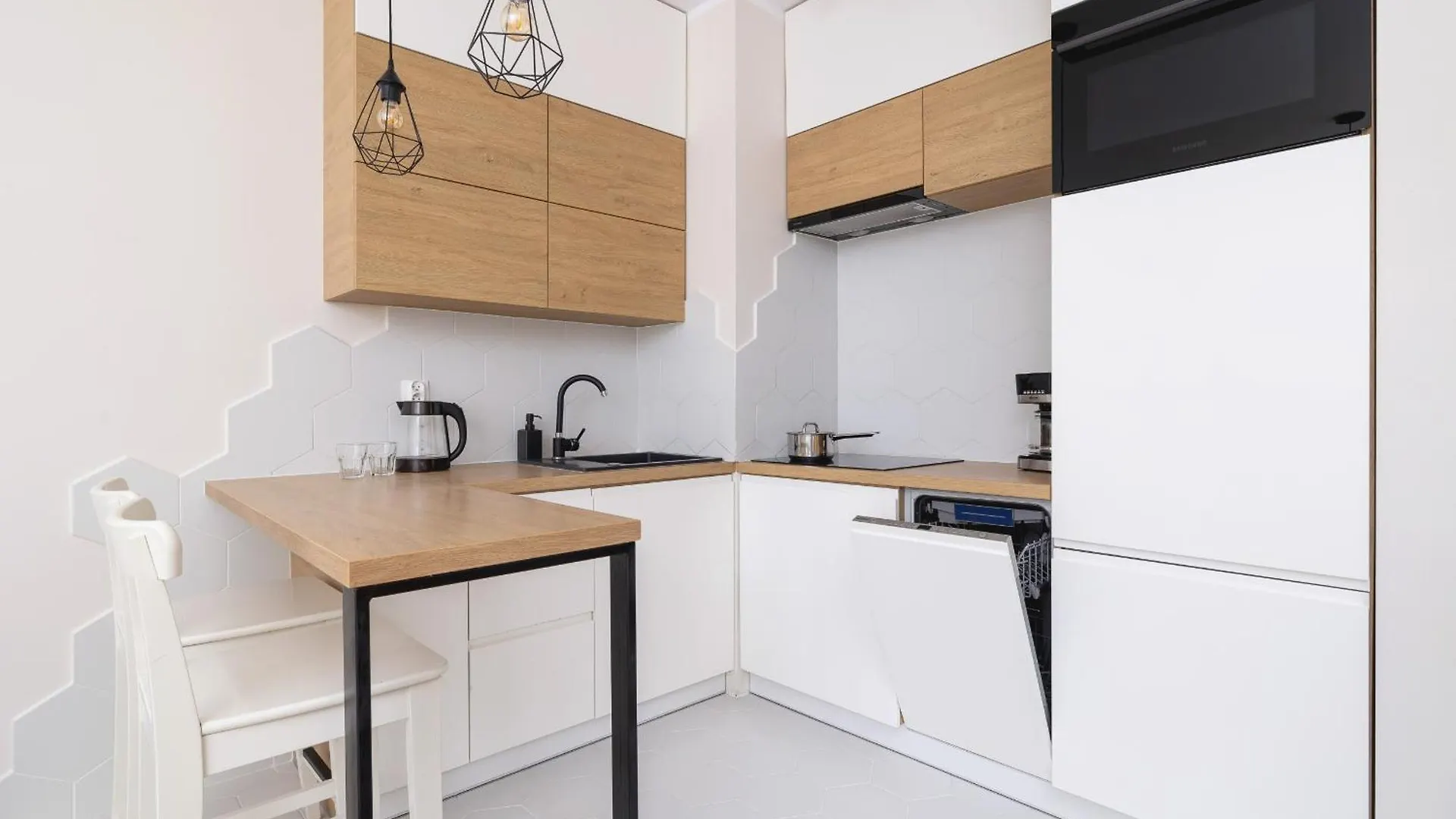 Przytulny Apartament Na Wroclawskiej Z Parkingiem W Krakowie By Noclegi Renters Krakow