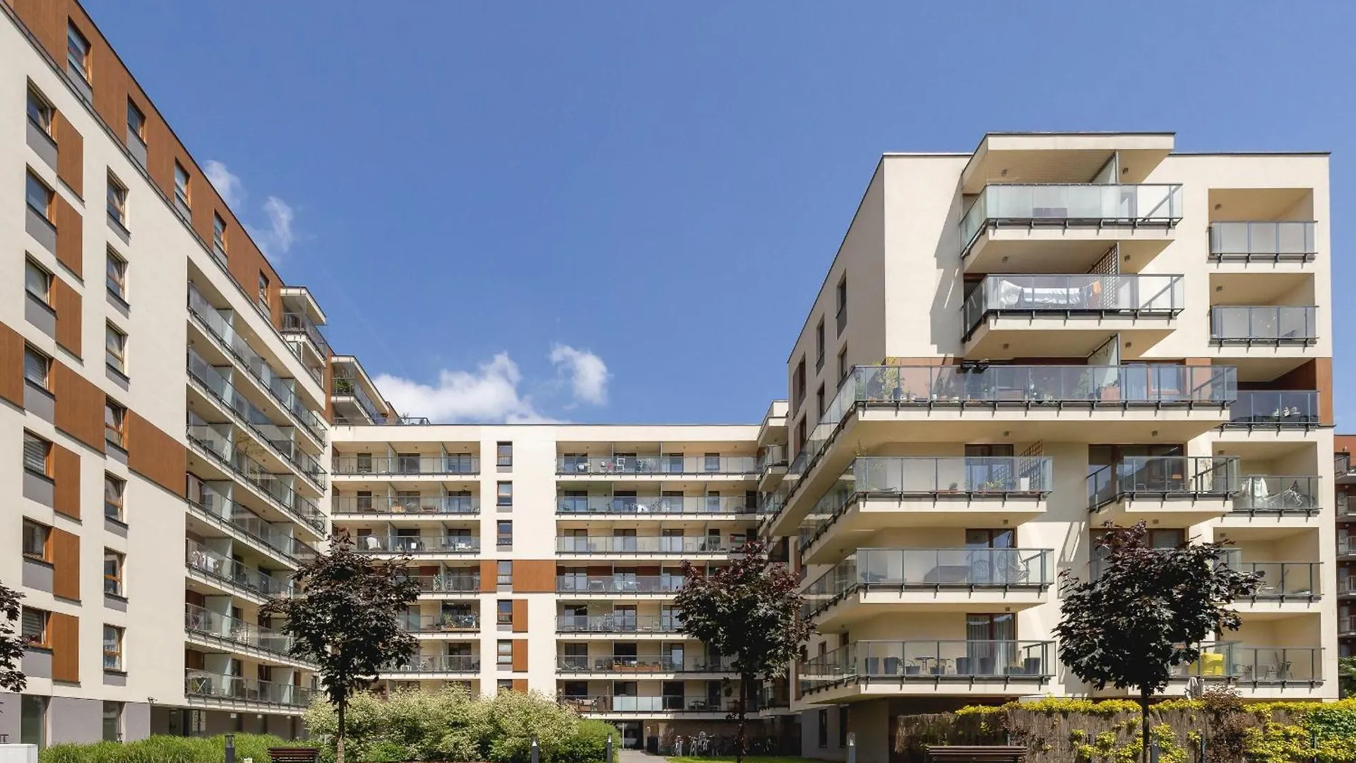 Przytulny Apartament Na Wroclawskiej Z Parkingiem W Krakowie By Noclegi Renters Krakow